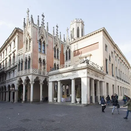 Erïk Langer Pedrocchi Apartment Padua