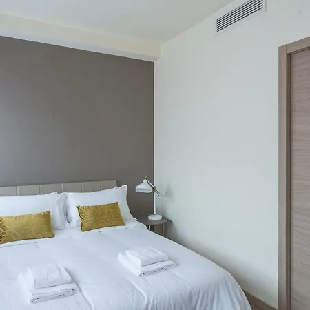 Erïk Langer Pedrocchi Apartment *